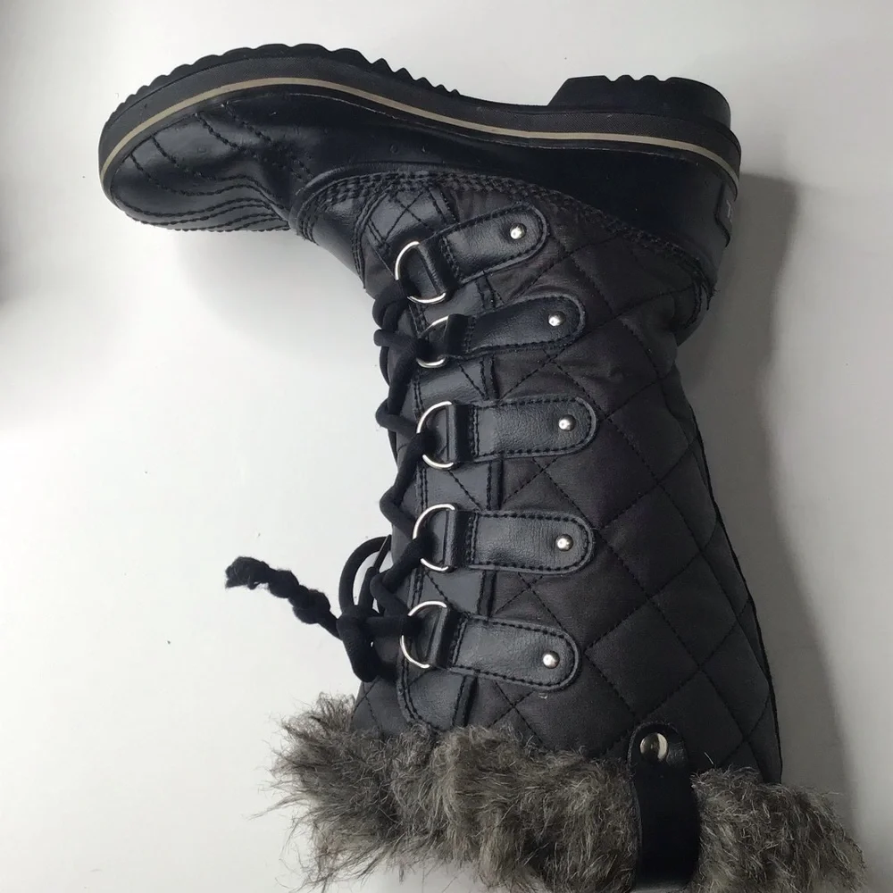 Sorel Tofino Waterproof Boots in Black.